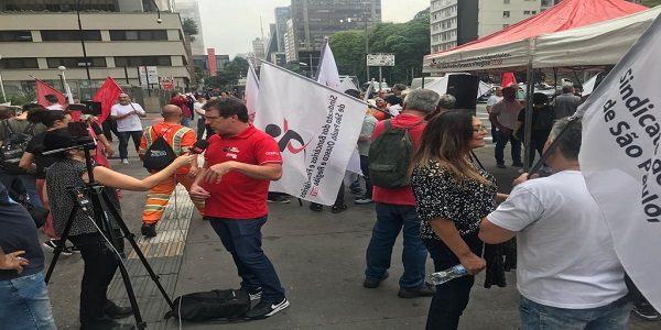 Protestos contra os juros altos voltam a ocorrer em diversas cidades