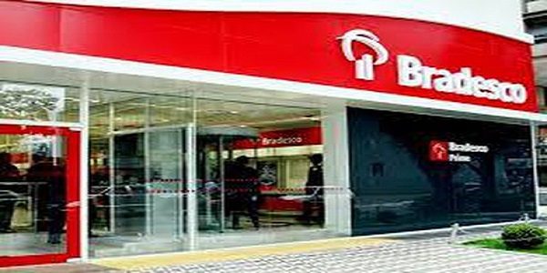 Bancários do Bradesco debatem reestruturação no banco